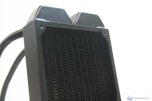 00059 coolermaster_eisberg_240L_prestige